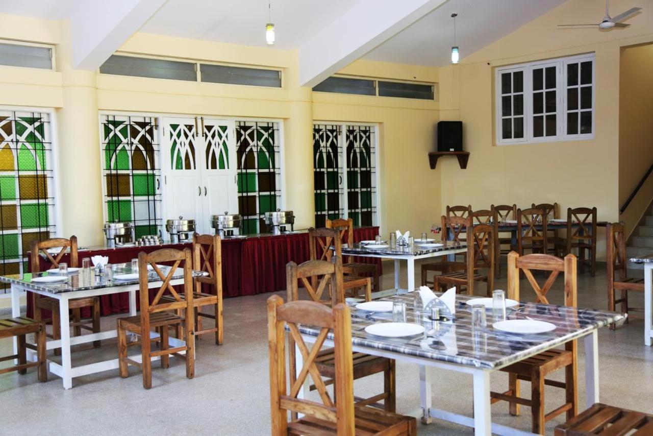 La Flora Beverly Hill Resort Madikeri Exterior foto